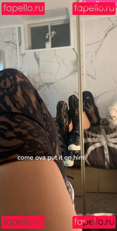 easha Nude Onlyfans Photo 7