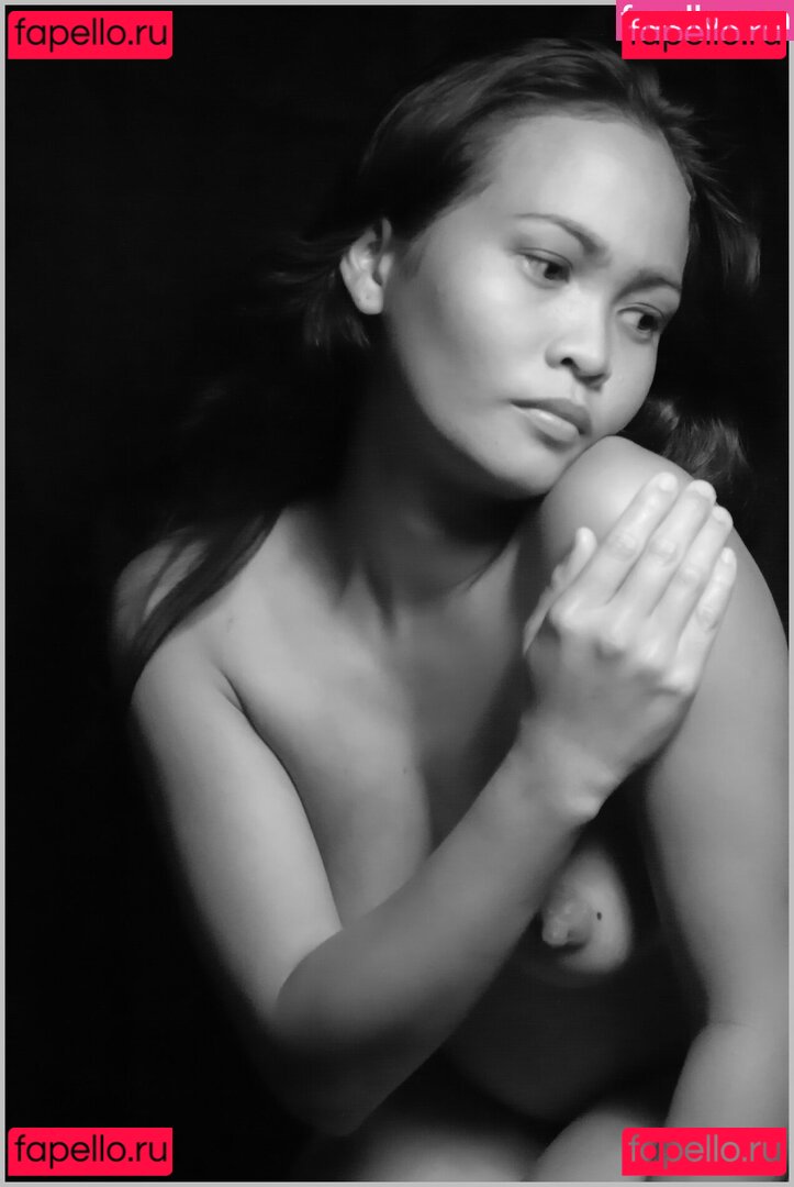 Filipina Nude Onlyfans Photo 21