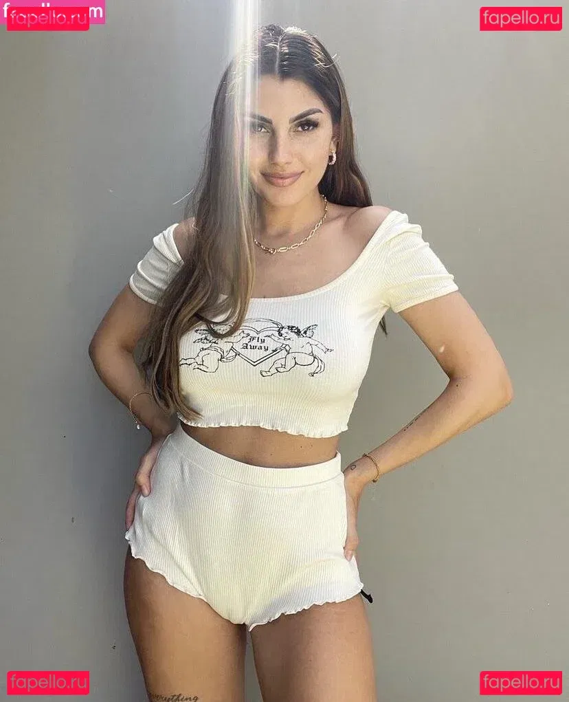 YealCA Onlyfans Photo Gallery 