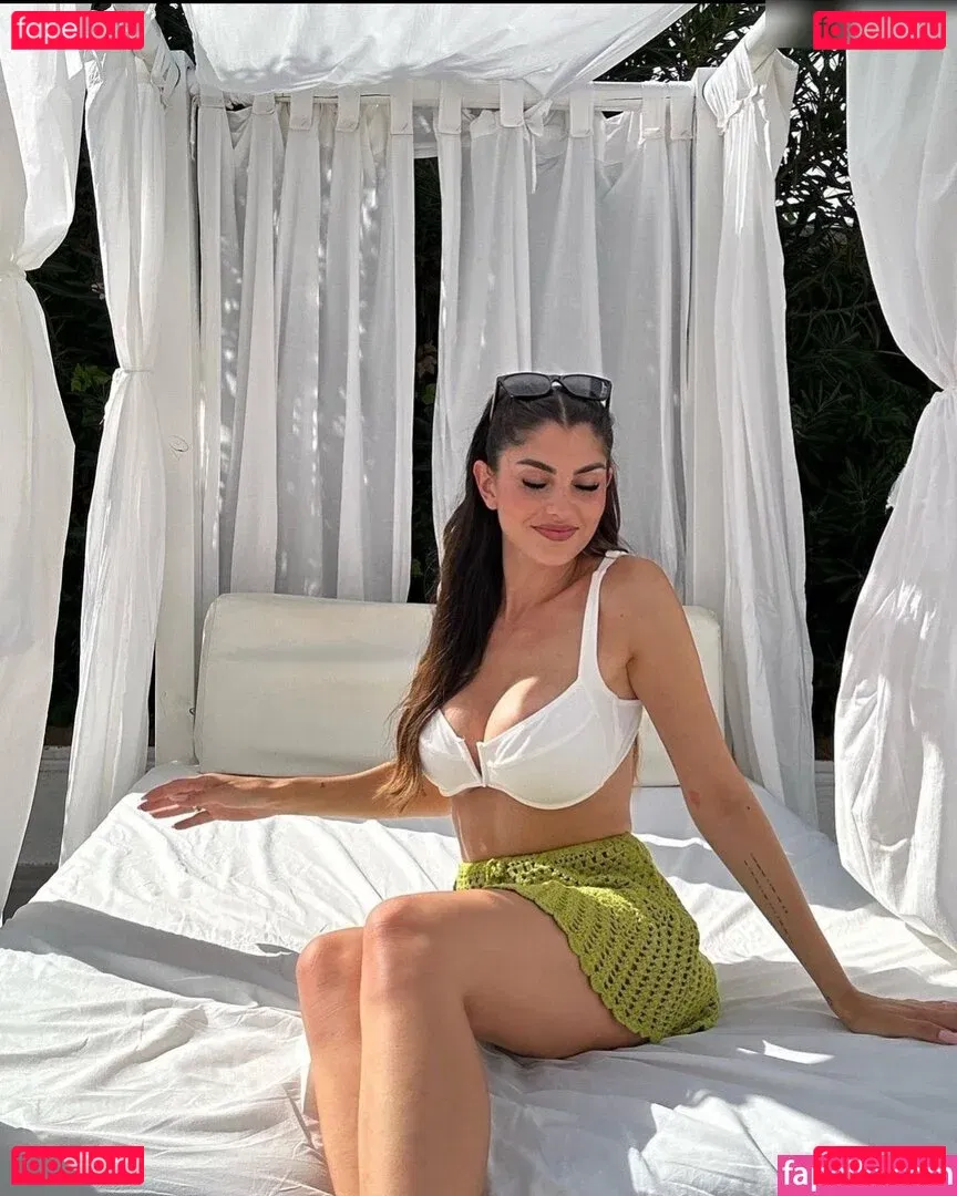 YealCA Onlyfans Photo Gallery 