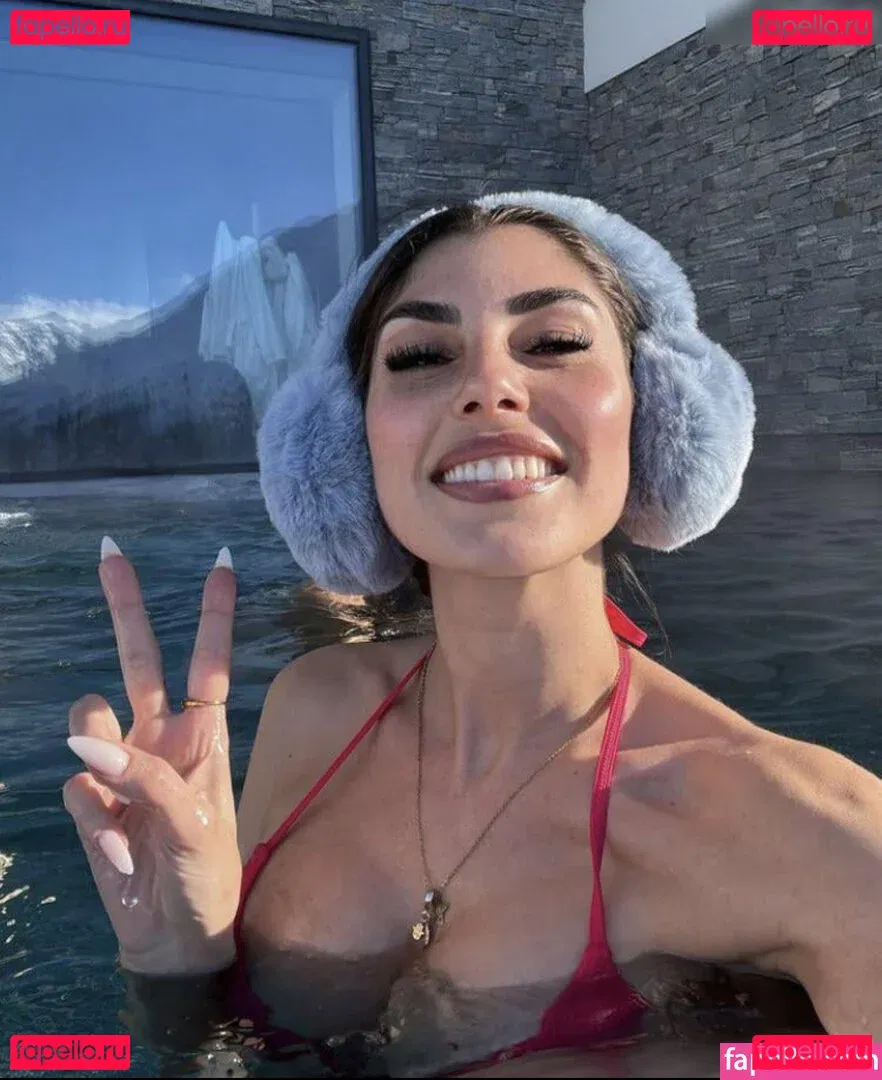 YealCA Onlyfans Photo Gallery 