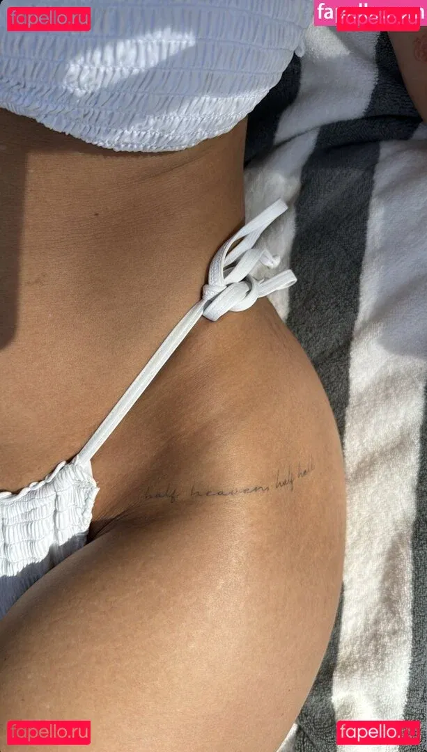 YealCA Onlyfans Photo Gallery 