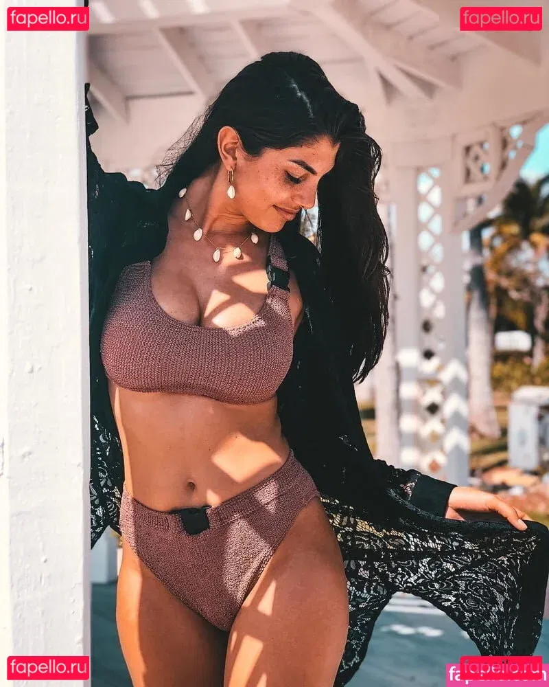 YealCA Onlyfans Photo Gallery 