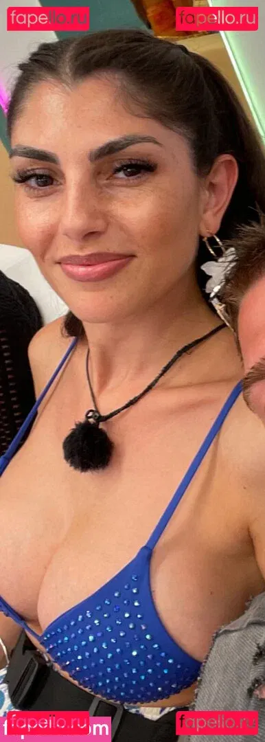 YealCA Onlyfans Photo Gallery 