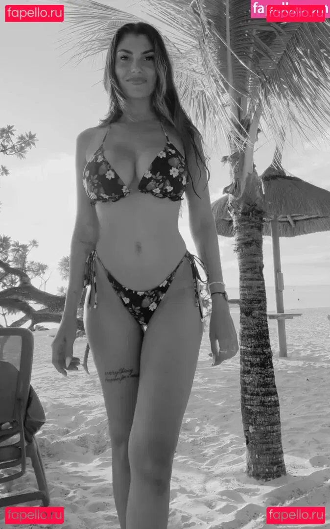 YealCA Onlyfans Photo Gallery 