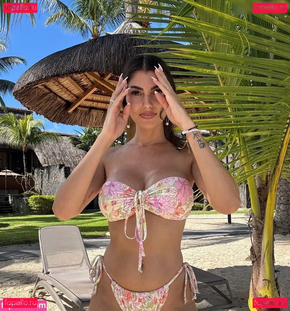 YealCA Onlyfans Photo Gallery 