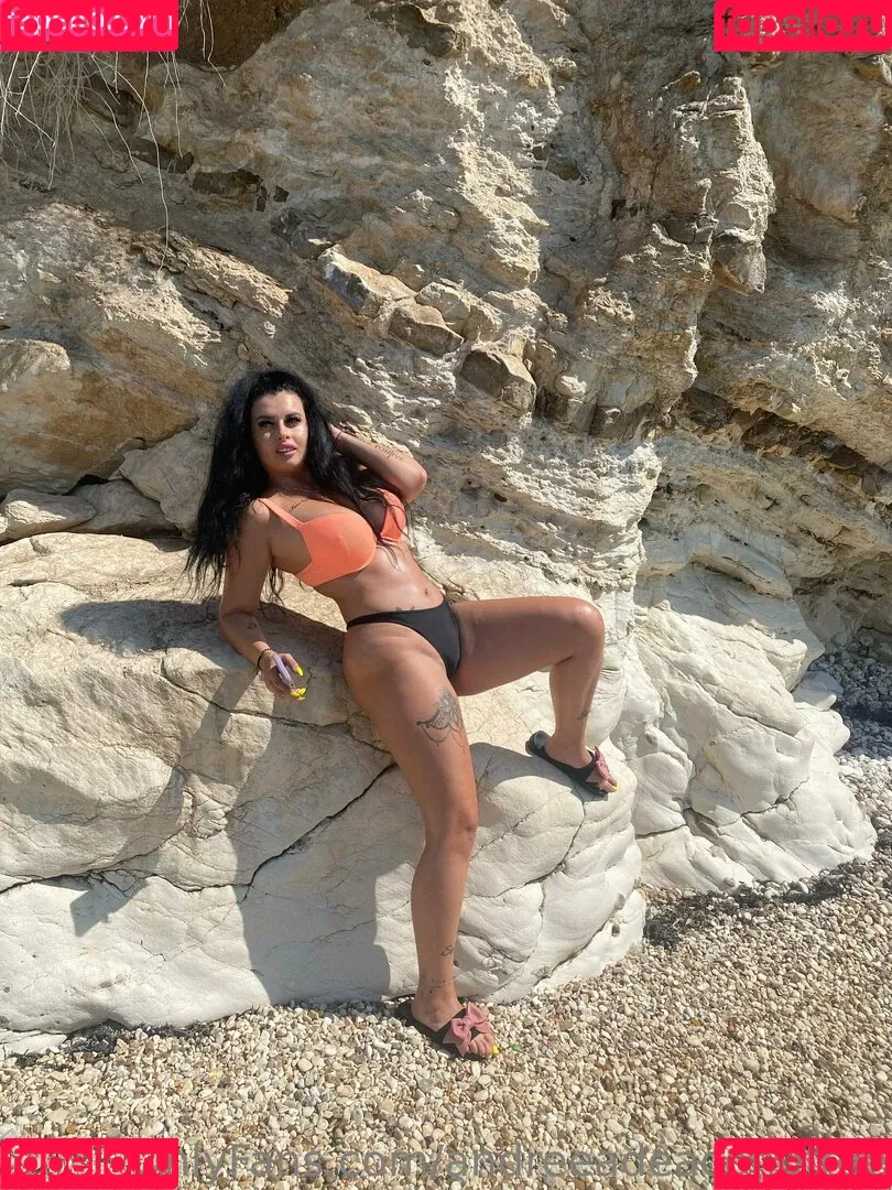 andreeadeaconufree Onlyfans Photo Gallery 