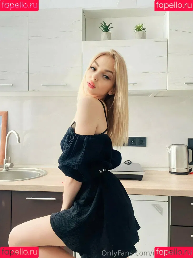 nastia_mini Onlyfans Photo Gallery 