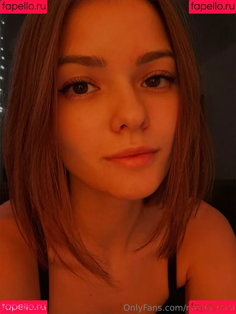 nastia_mini Onlyfans Photo Gallery 