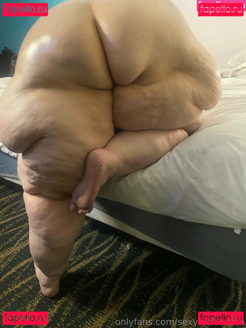 sexyssbbwsara Nude Onlyfans Photo 23