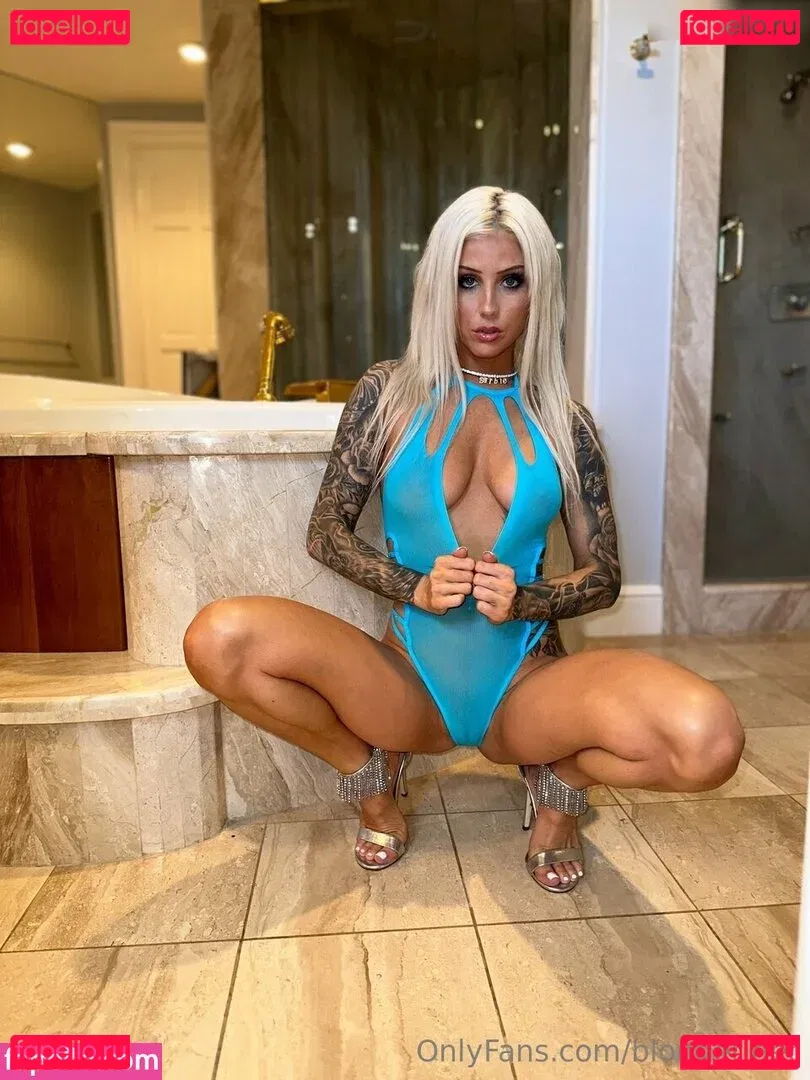 blonderider Onlyfans Photo Gallery 