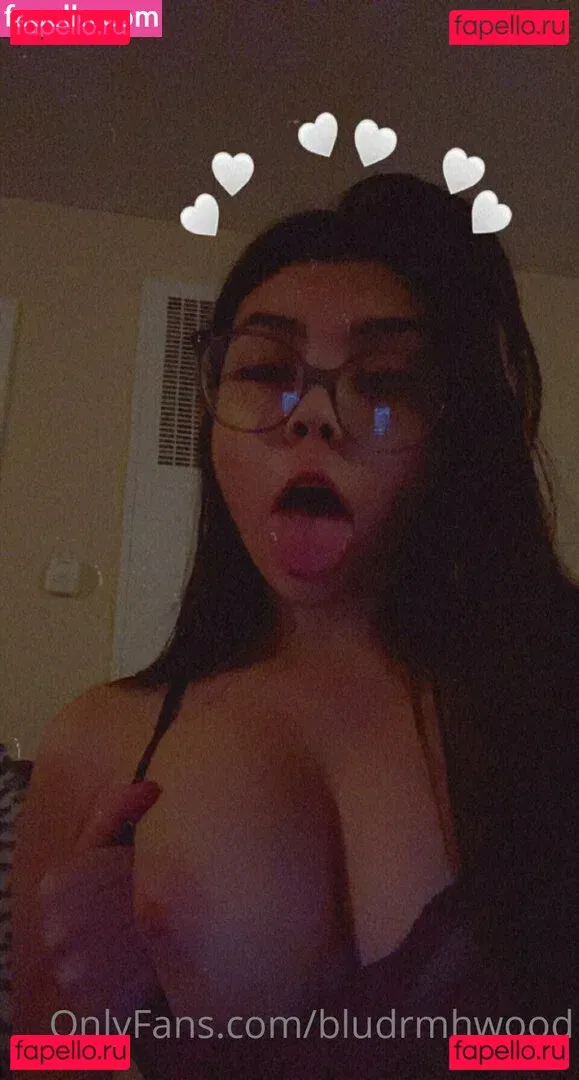 bludrmhwood Onlyfans Photo Gallery 