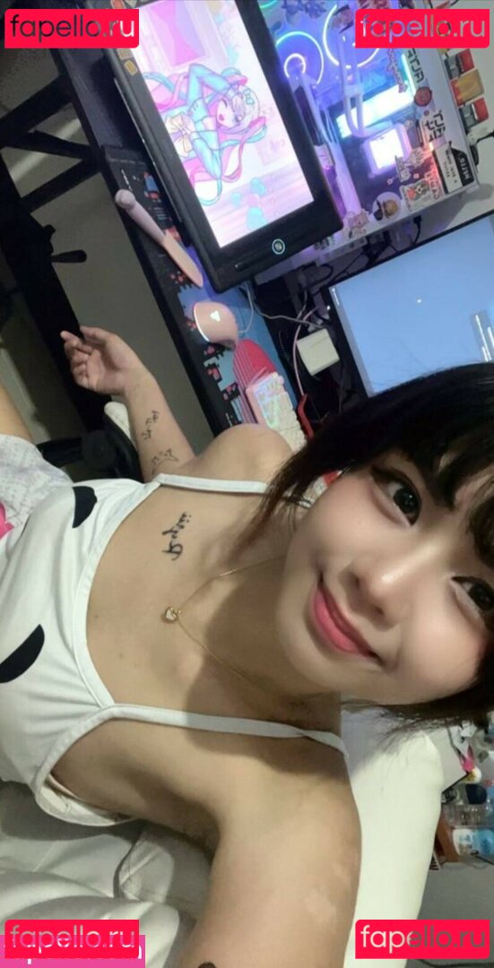 wana Nude Onlyfans Photo 13