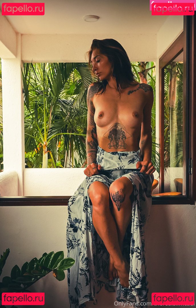 Slim Cadi Nude Onlyfans Photo 27