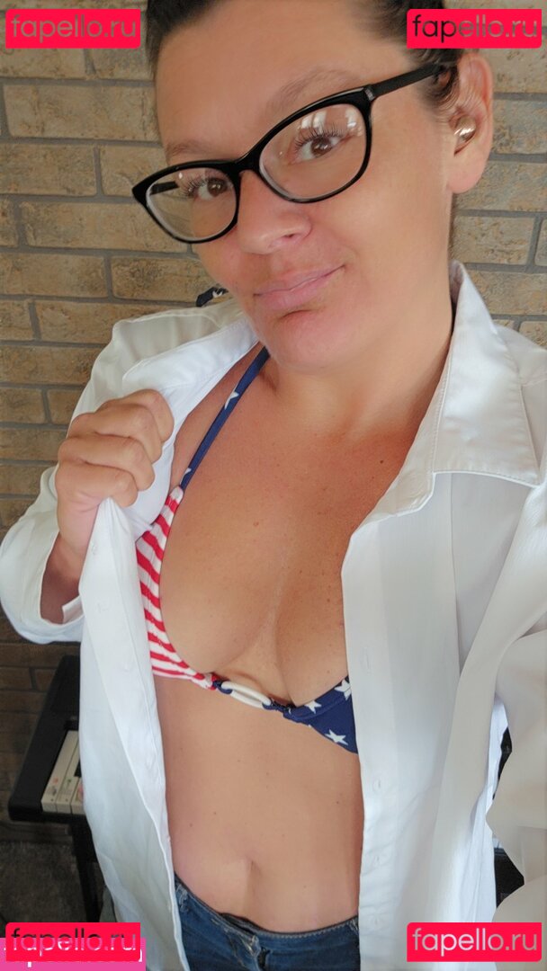 Basedmama Nude Onlyfans Photo 44