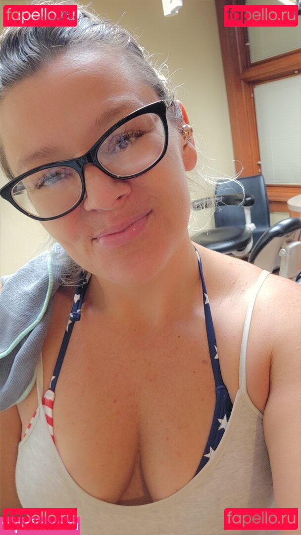 Basedmama Nude Onlyfans Photo 40