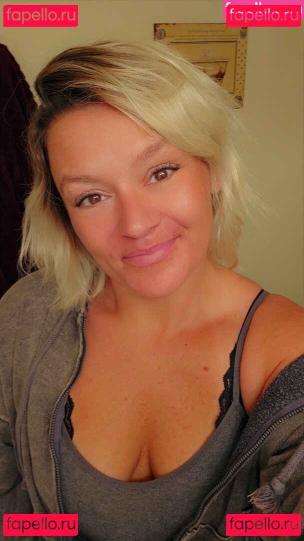 Basedmama Nude Onlyfans Photo 32
