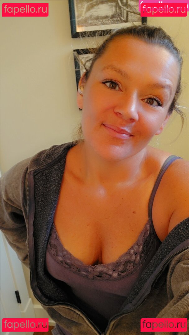 Basedmama Nude Onlyfans Photo 21