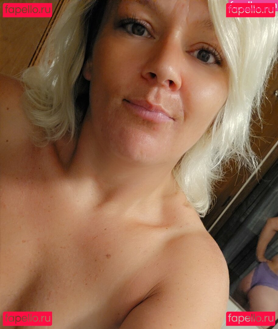 Basedmama Nude Onlyfans Photo 18