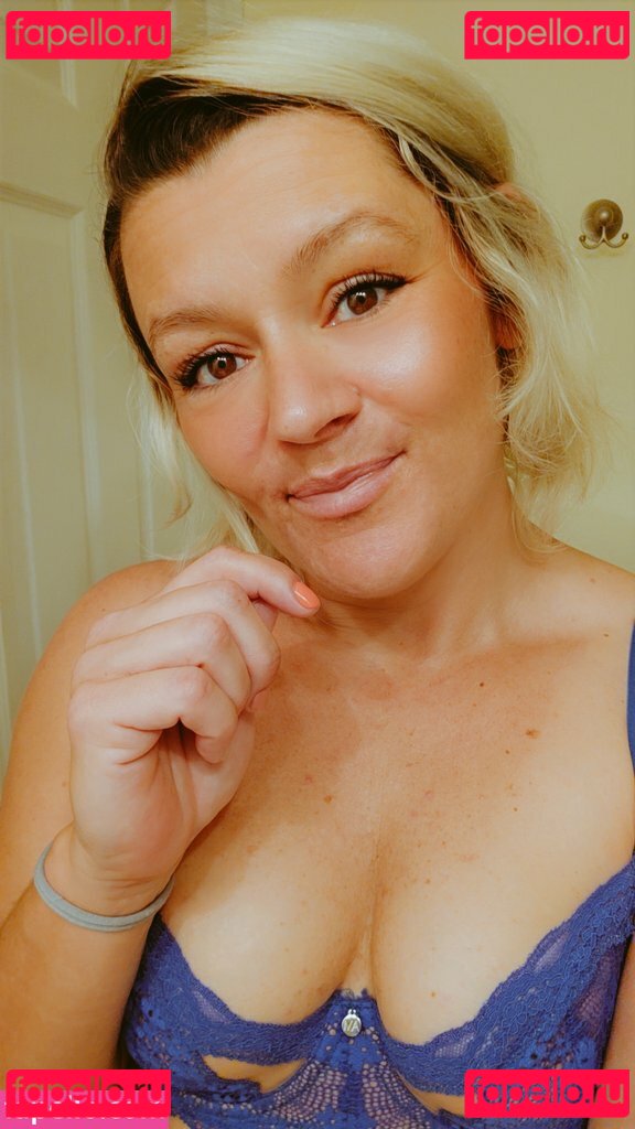 Basedmama Nude Onlyfans Photo 8