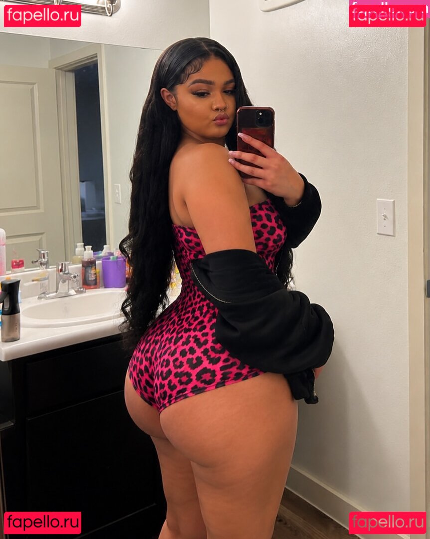 Korrects Nude Onlyfans Photo 12