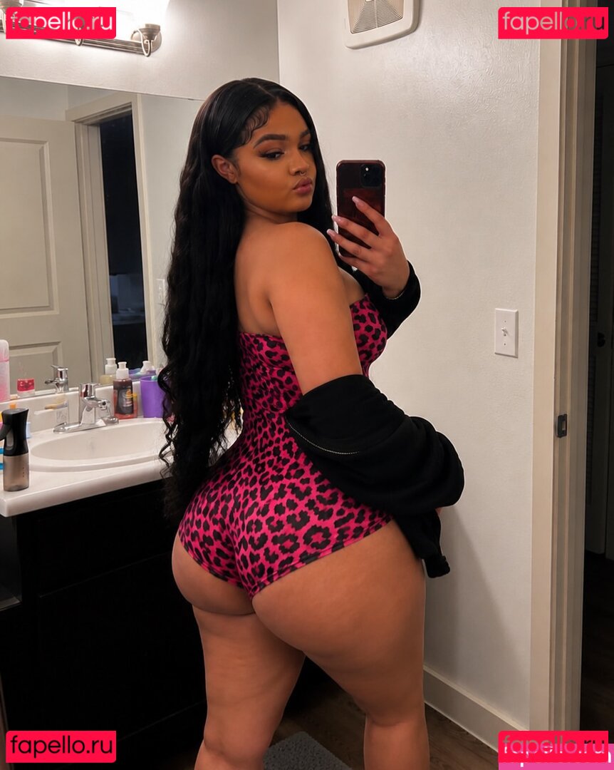Korrects Nude Onlyfans Photo 3