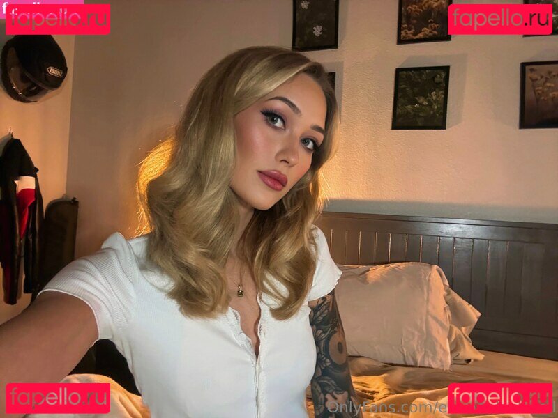 Emma Blackwell Nude Onlyfans Photo 6