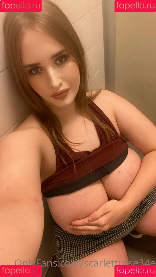 scarlettrose34e Onlyfans Photo Gallery 