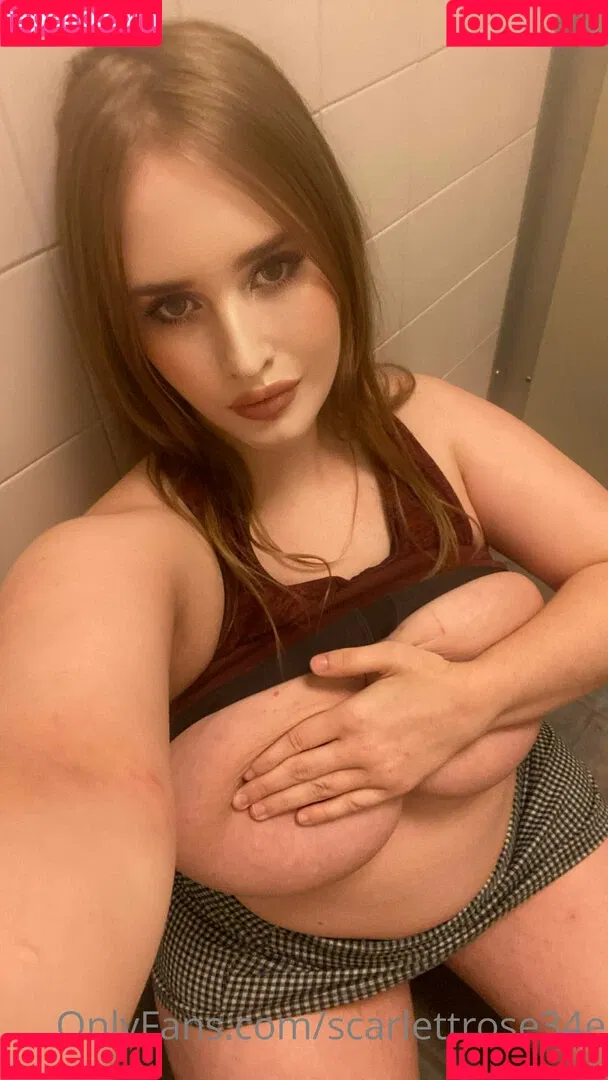 scarlettrose34e Onlyfans Photo Gallery 
