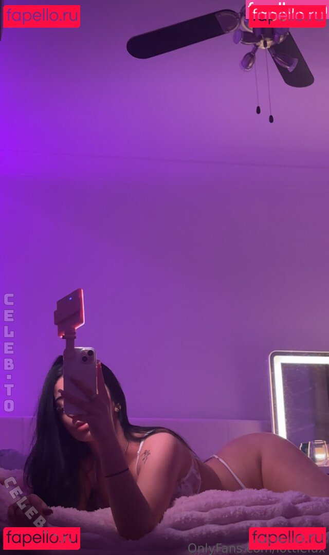 lottielux Nude Onlyfans Photo 10