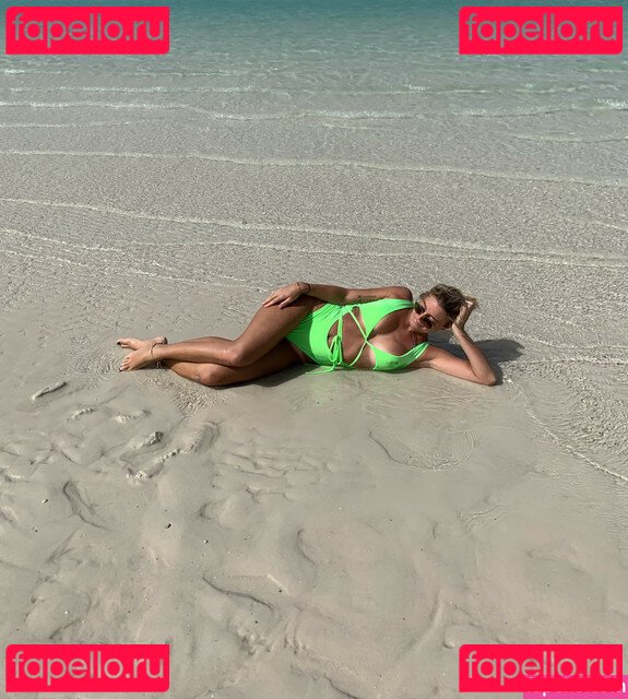 Janina Celine Nude Onlyfans Photo 5