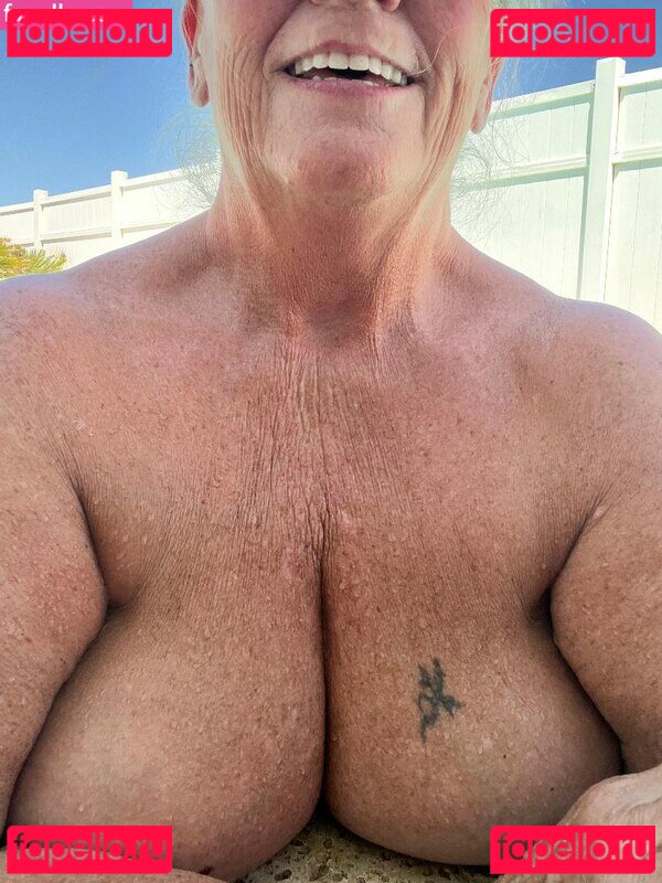 CurvyCarolina Nude Onlyfans Photo 5