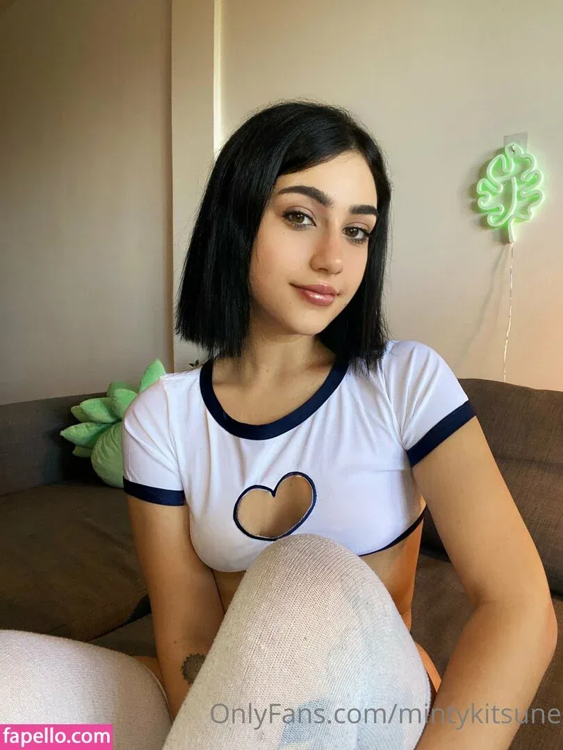 Minty Kitsune Onlyfans Photo Gallery 