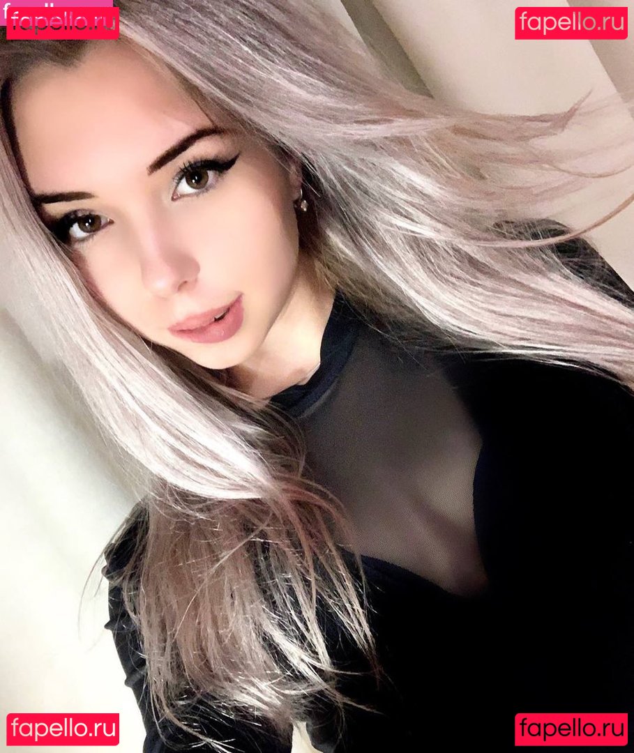 Kira Asmi Nude Onlyfans Photo 39