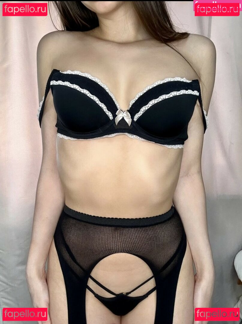 Kira Asmi Nude Onlyfans Photo 20