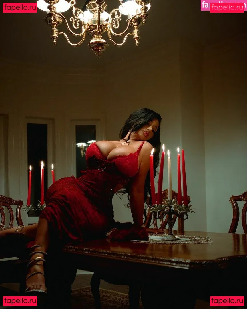 Carmela Habibi Onlyfans Photo Gallery 