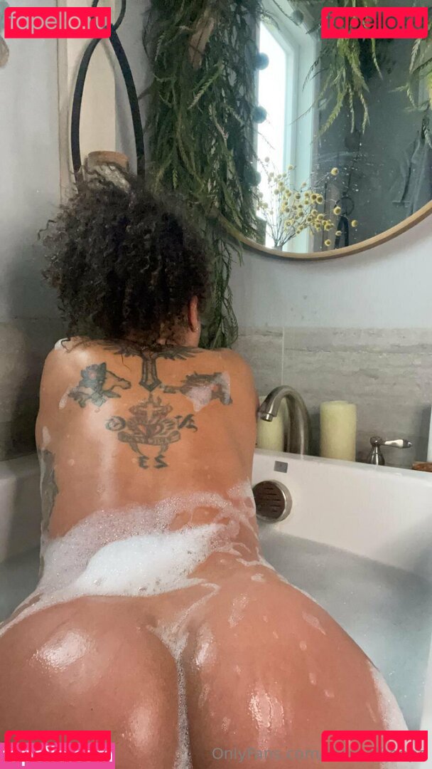 Hoopz Nude Onlyfans Photo 7