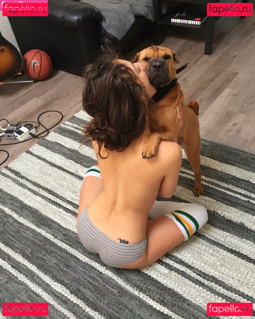 Stella Maeve Nude Onlyfans Photo 11
