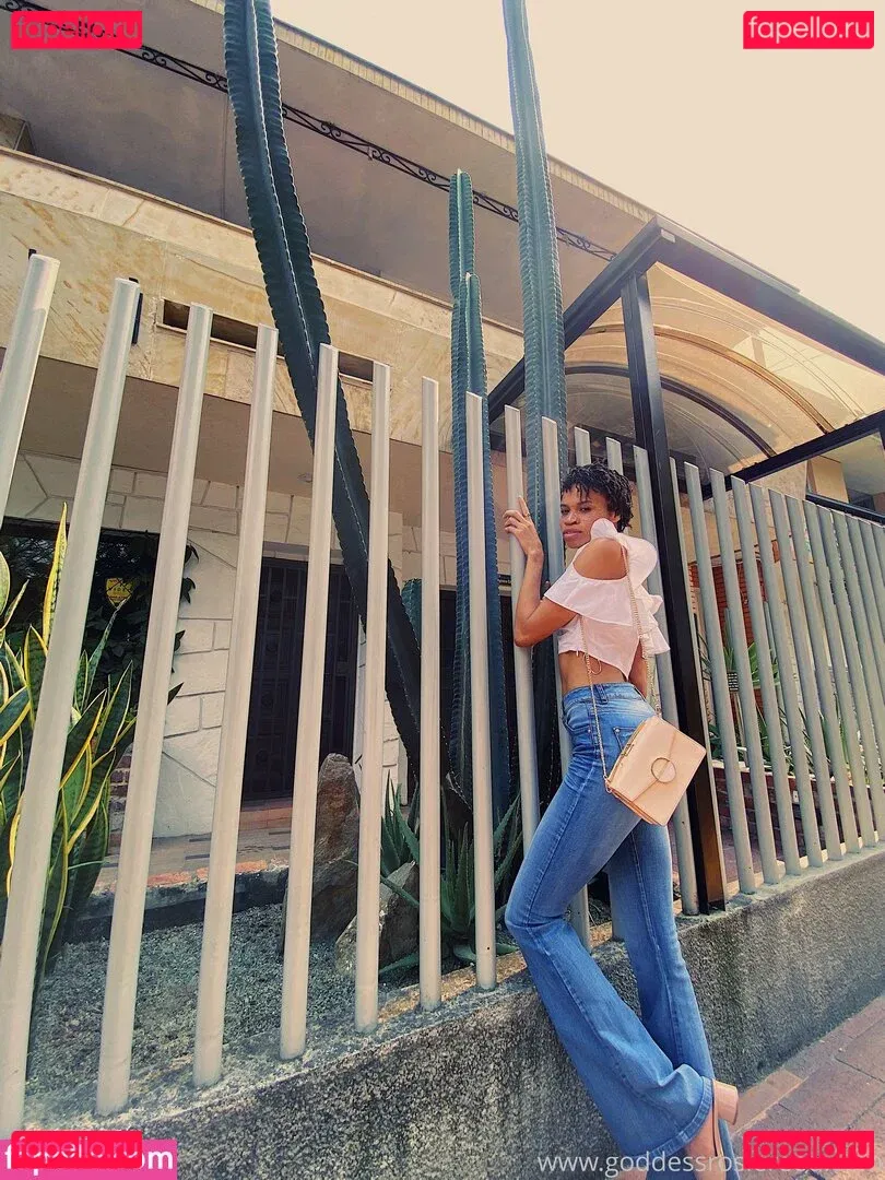 goddessrosiereed Onlyfans Photo Gallery 