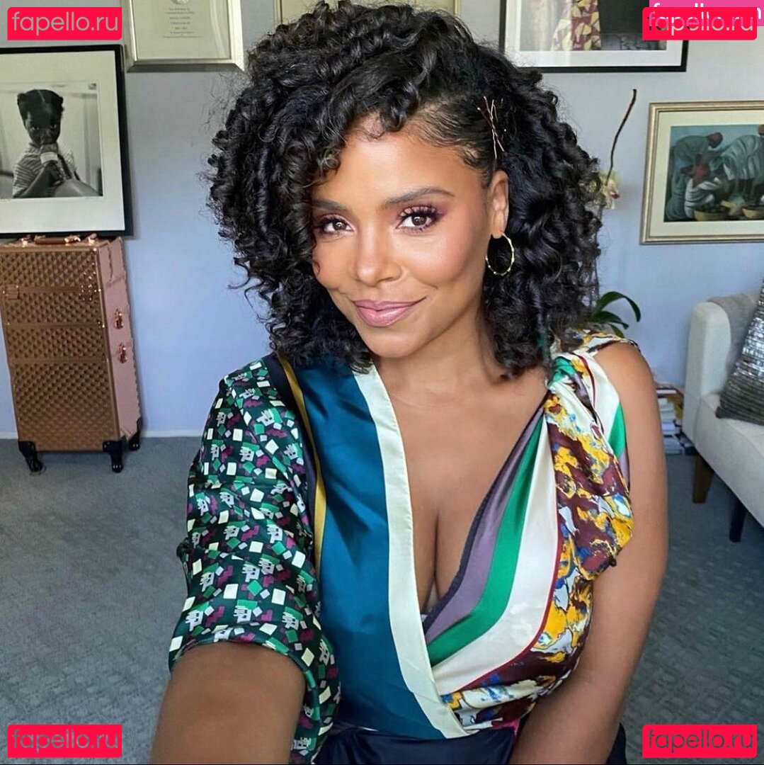 Sanaa Lathan Nude Onlyfans Photo 15