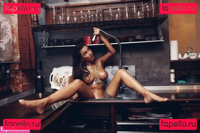 Liyasilver Onlyfans Photo Gallery 