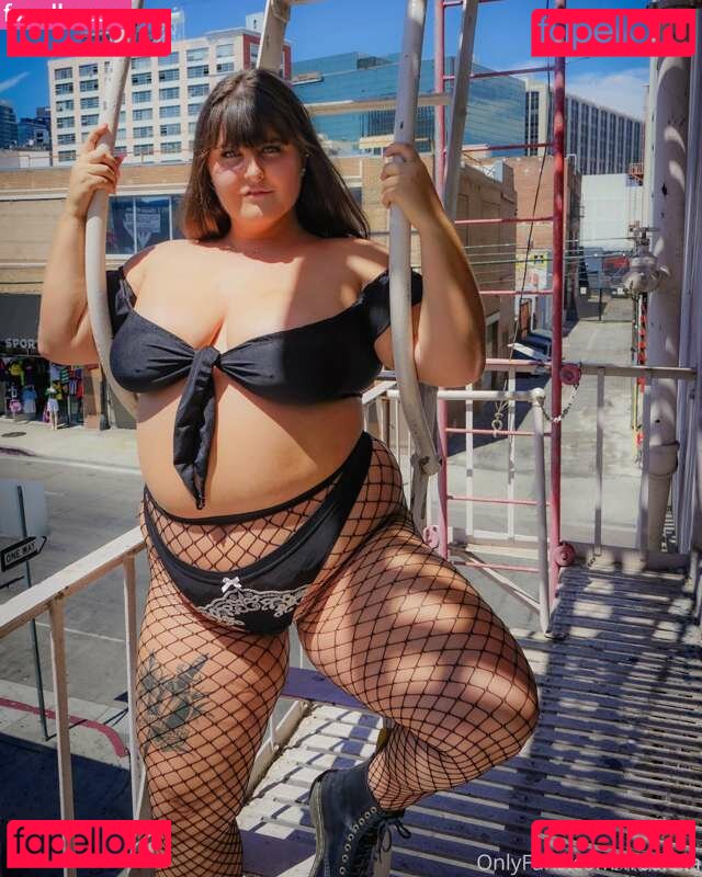 Leila Lewis Nude Onlyfans Photo 9