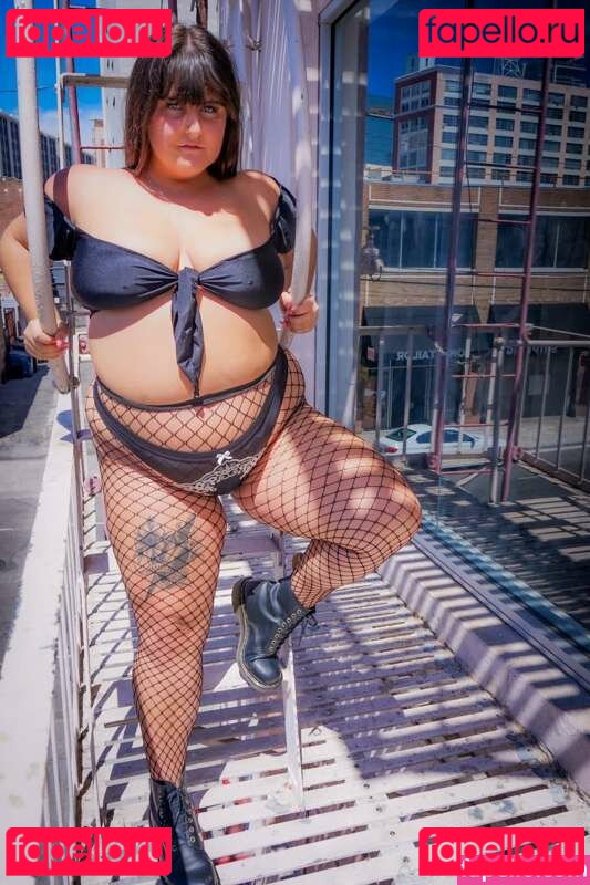 Leila Lewis Nude Onlyfans Photo 7