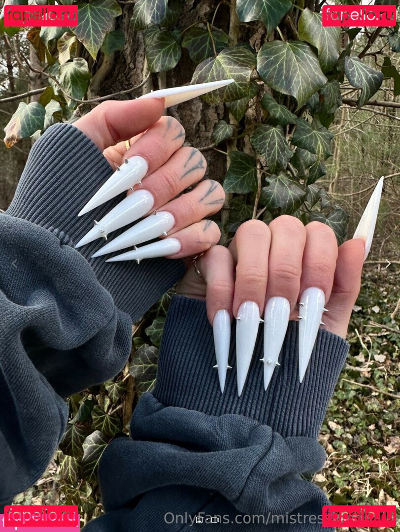 mistresslongnails Nude Onlyfans Photo 8