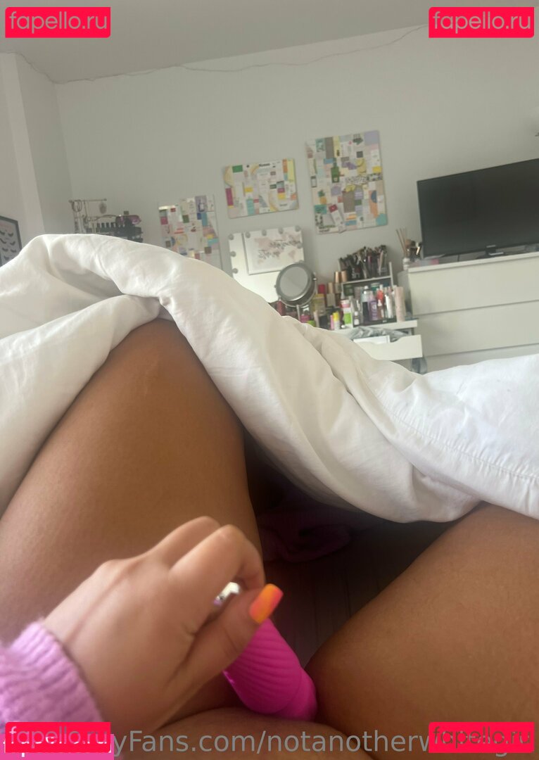notanotherwhitegirl Nude Onlyfans Photo 15