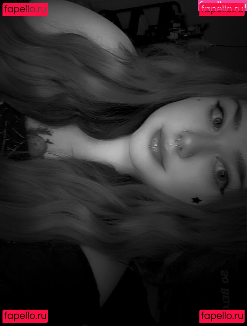 Gothxparadoxxx Nude Onlyfans Photo 4