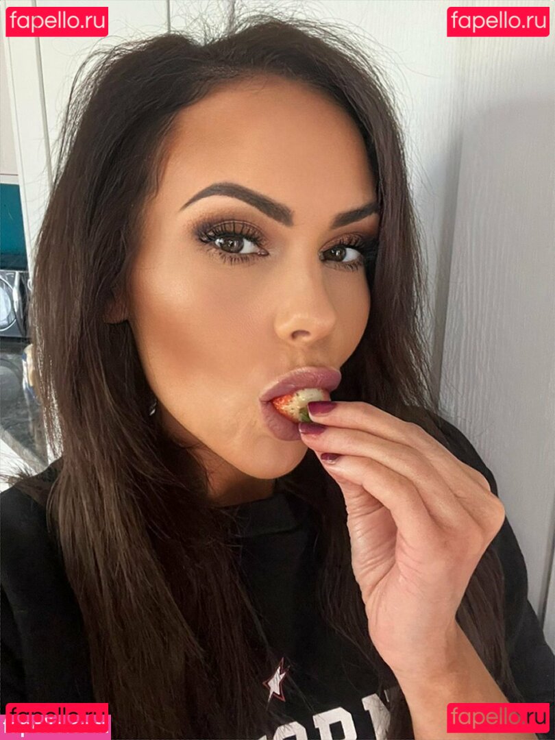 Carly Mae Nude Onlyfans Photo 9