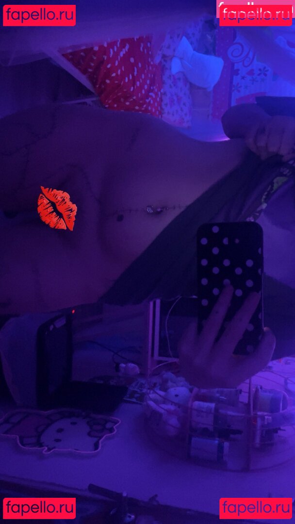 Everchanging Nude Onlyfans Photo 8