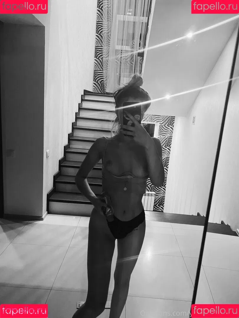 eviehasthefun Onlyfans Photo Gallery 