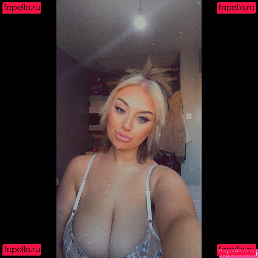 Ellise Clarke Nude Onlyfans Photo 12